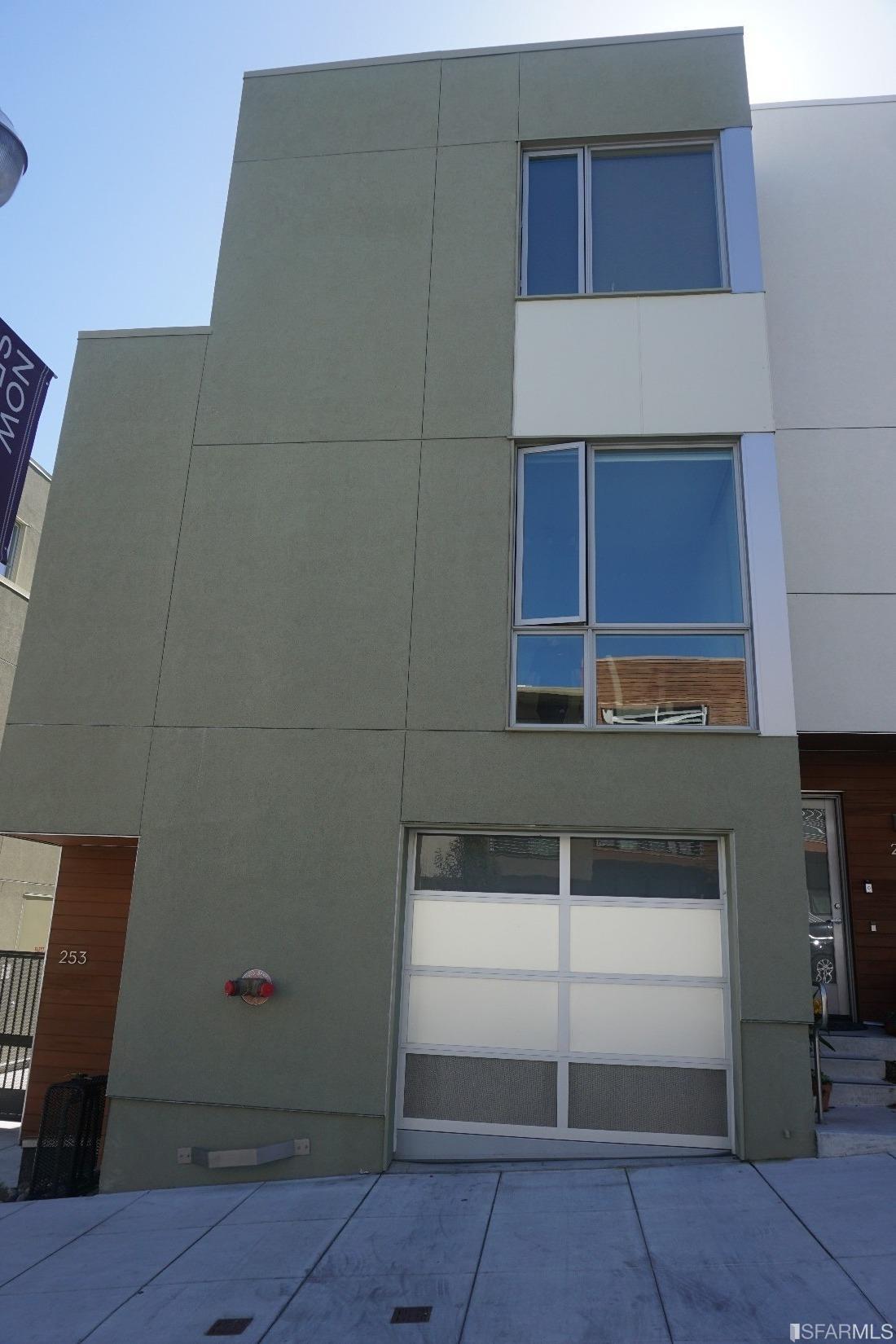 253 Friedell Street - Photo 1