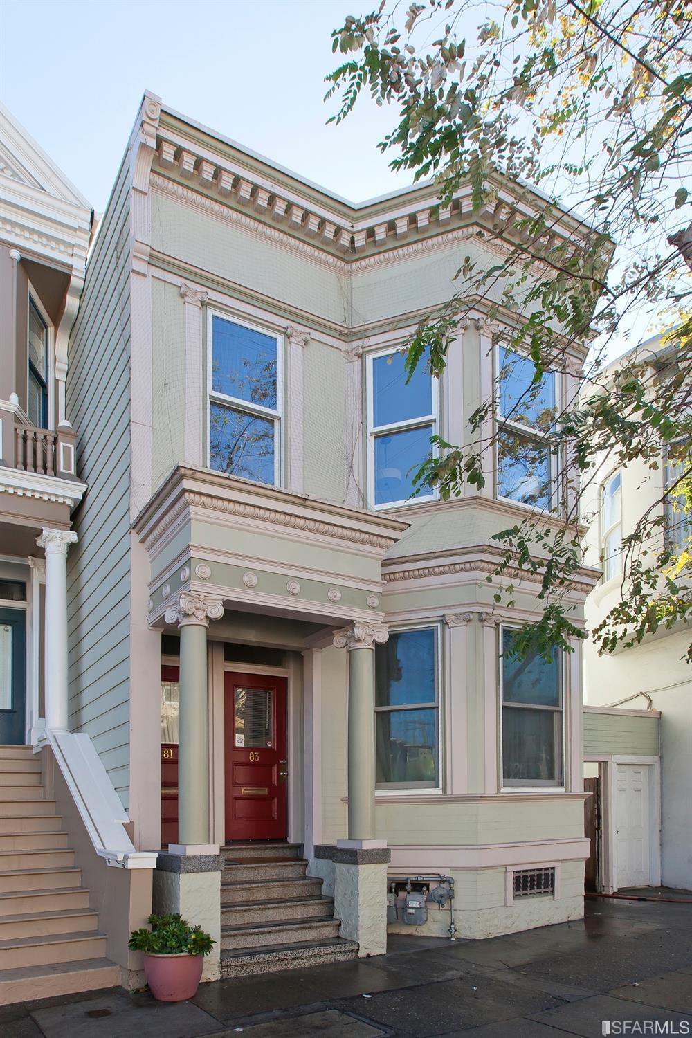 81 29th Street - Photo 1