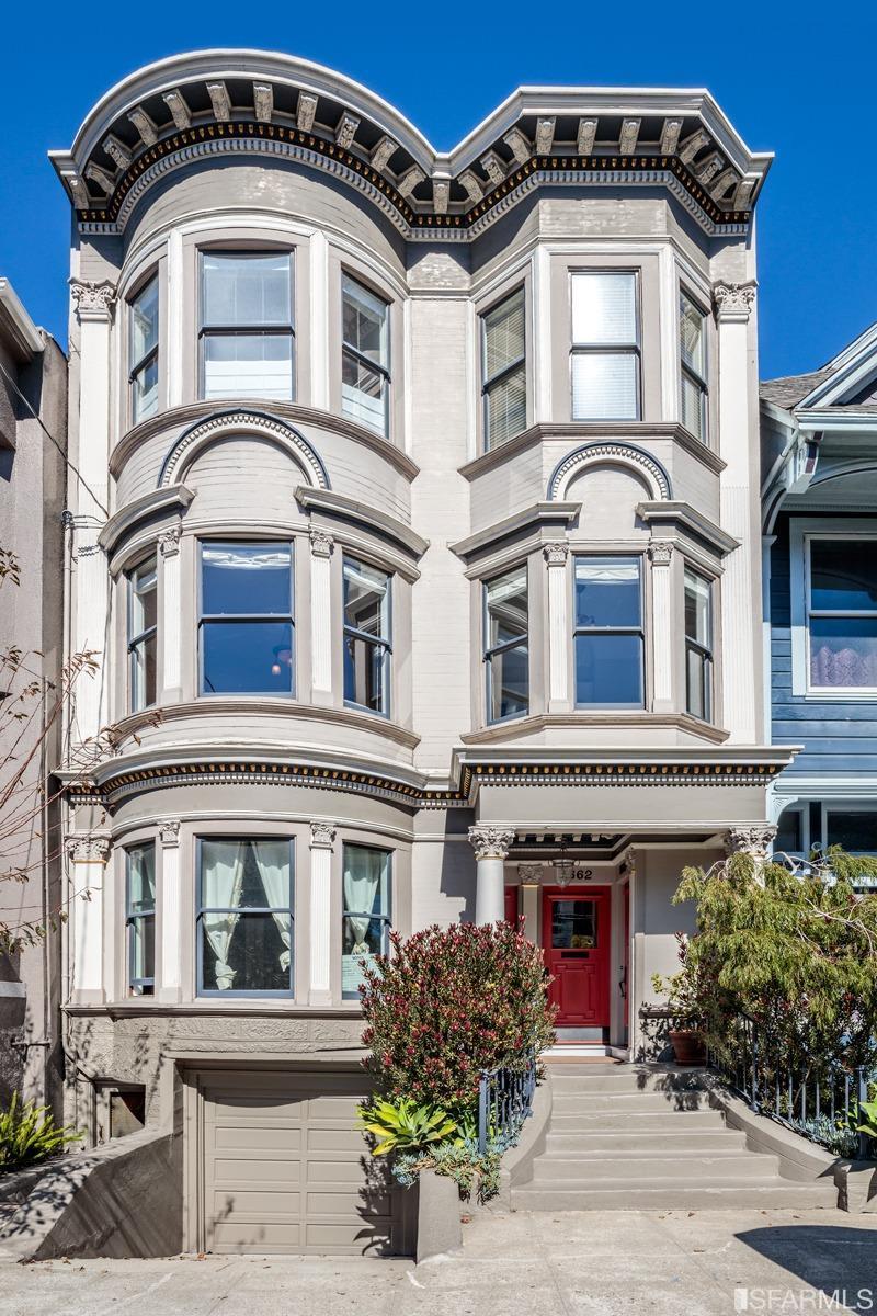 1662 Page Street - Photo 1