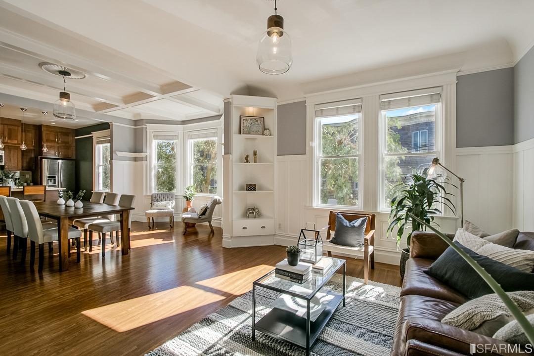4502 California Street - Photo 1