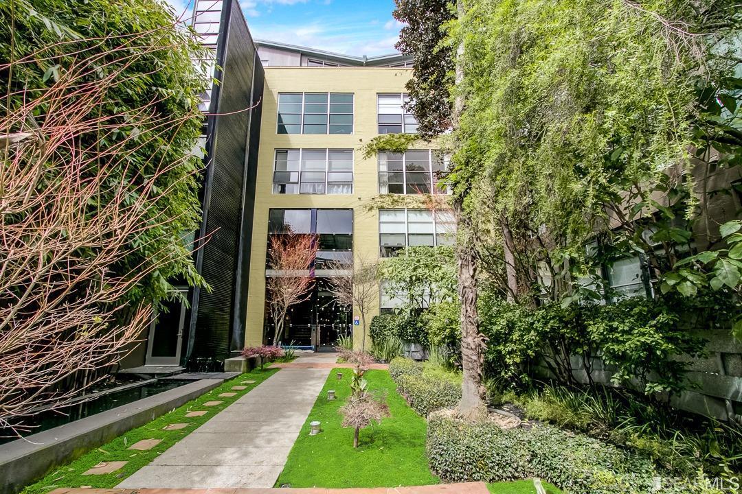 1500 Park Avenue - Photo 1