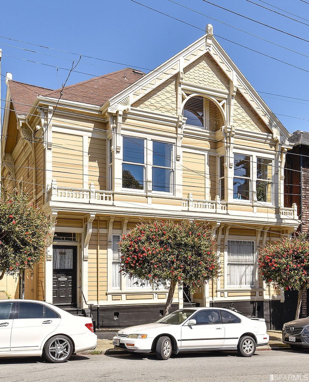 1940 Scott Street - Photo 1