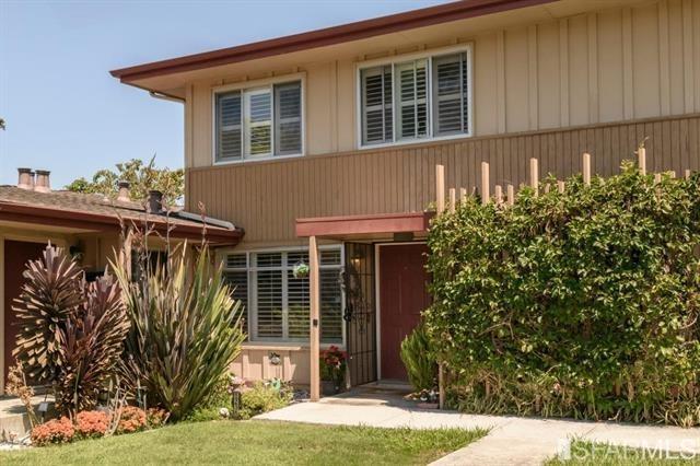 1576 Marina Court - Photo 1
