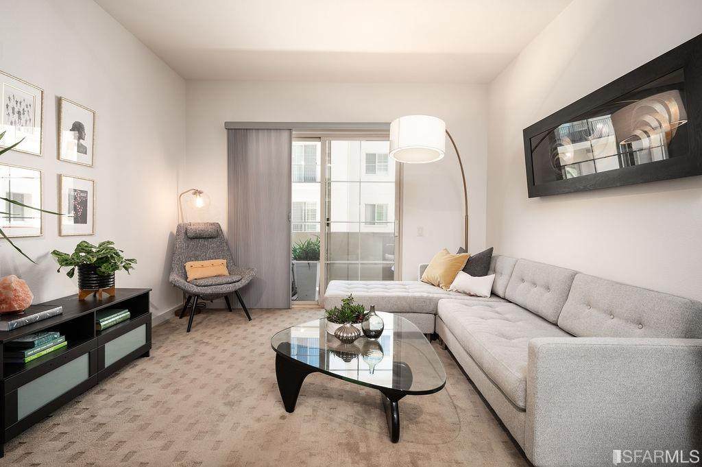 1315 Alma Avenue - Photo 1