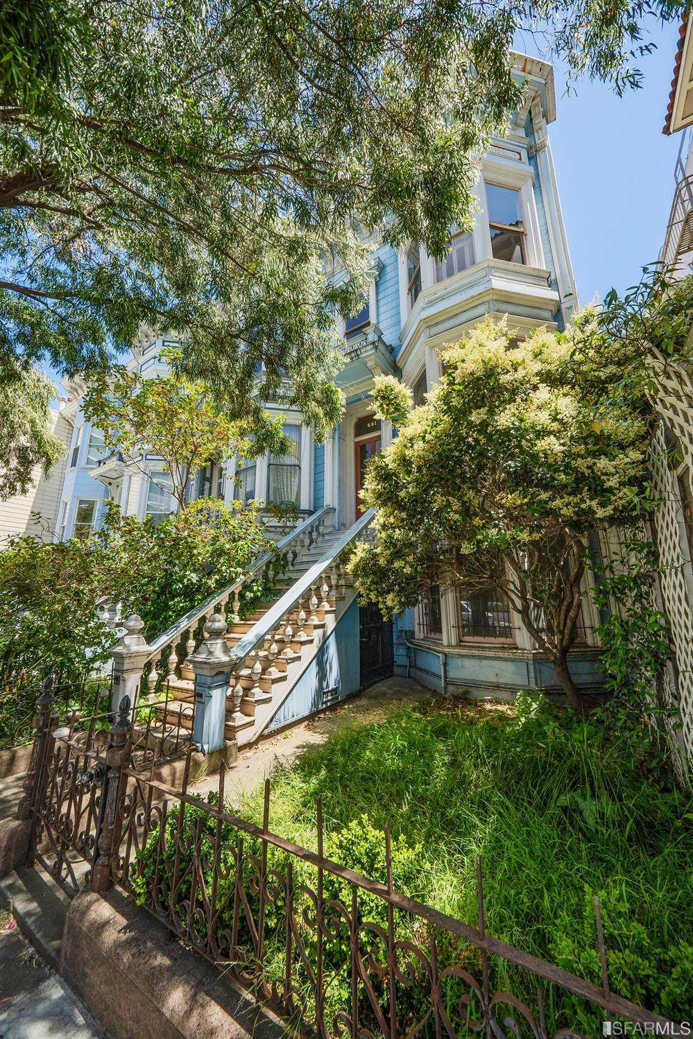 581-583 Capp Street - Photo 1