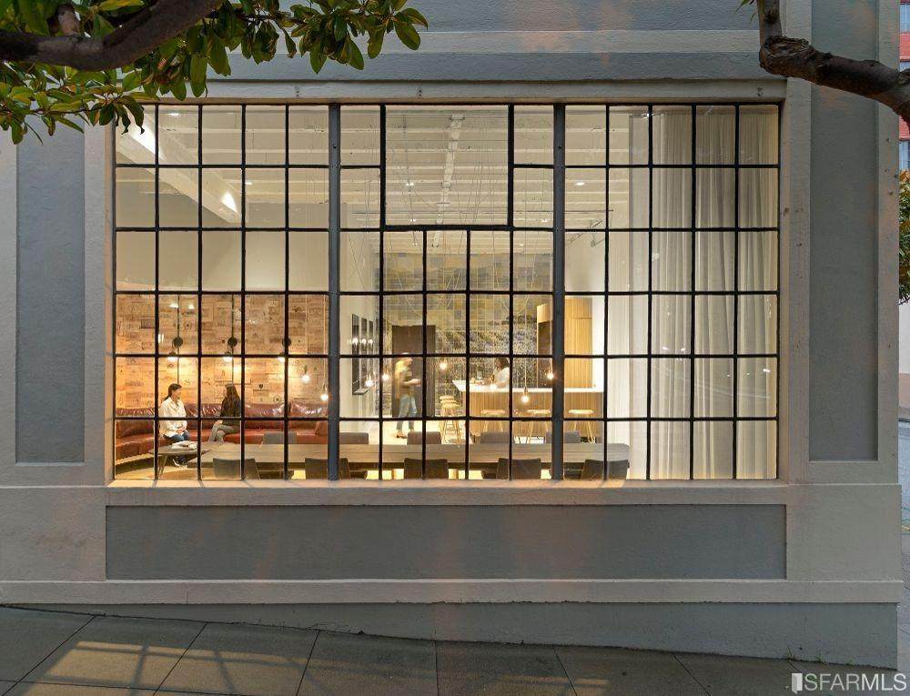 200 Green Street - Photo 1
