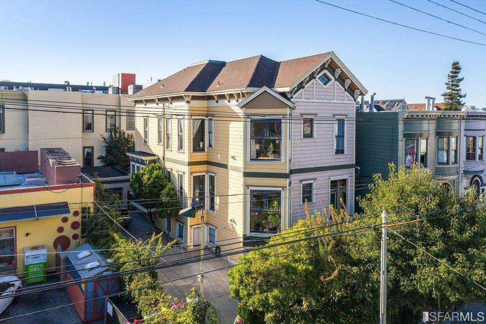 880 South Van Ness Avenue - Photo 1