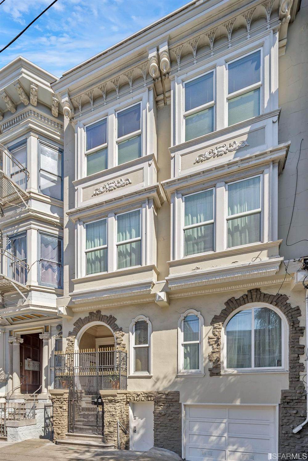 648 Cole Street - Photo 1