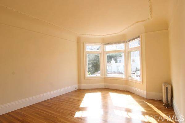 910 Bay Street - Photo 1