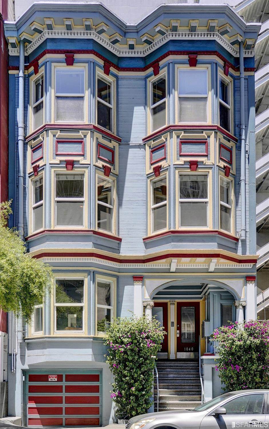 1038 Pine Street - Photo 1