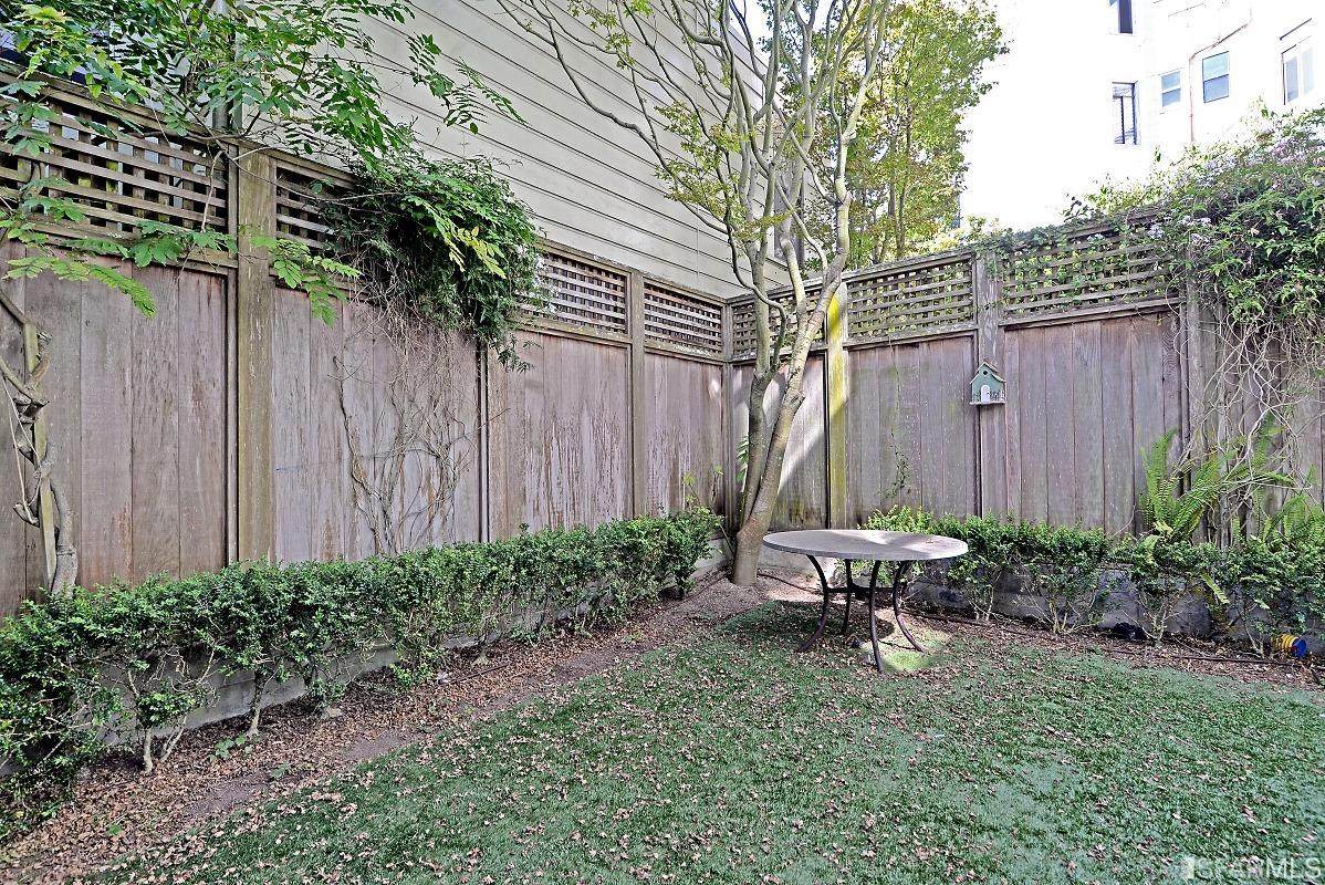 343 Maple Street - Photo 1