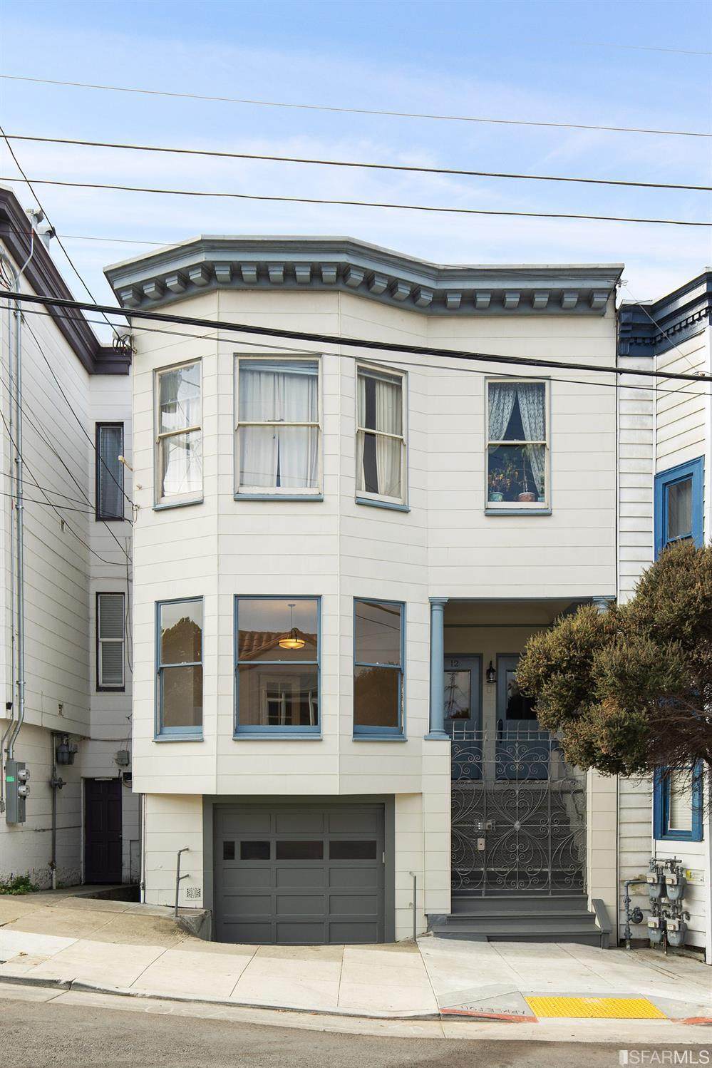 10-12 Appleton Avenue - Photo 1