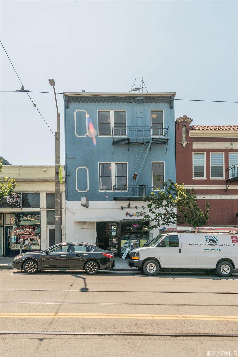 627-633 Irving Street - Photo 1