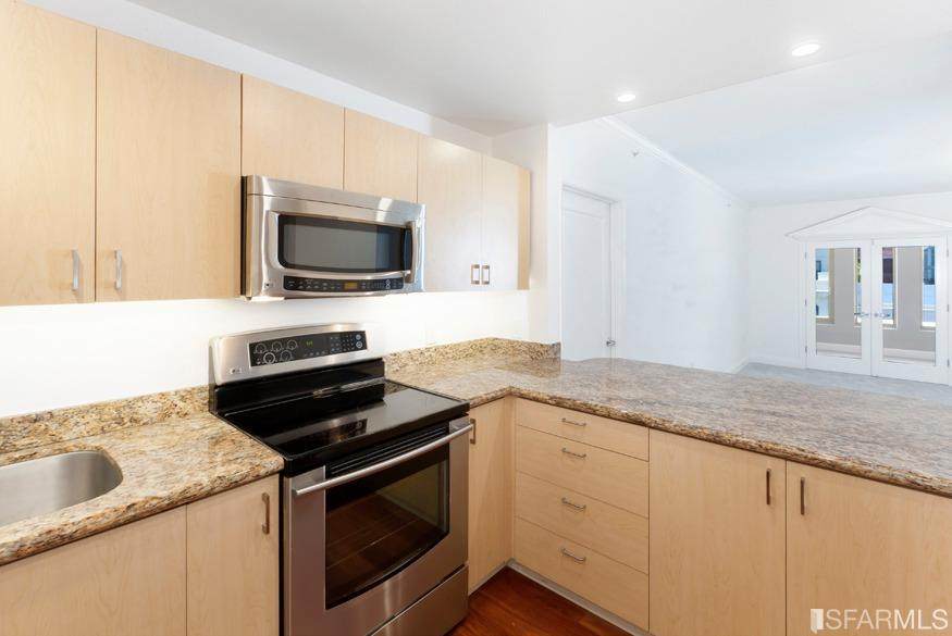 88 King Street - Photo 1
