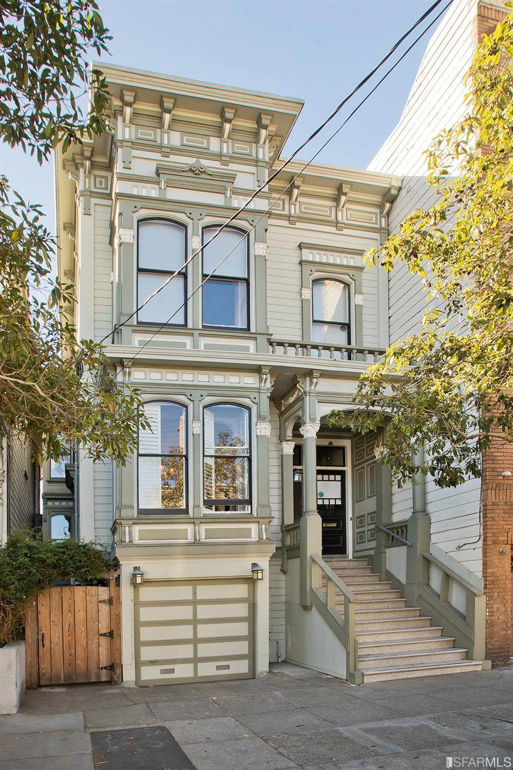 529 Broderick Street - Photo 1