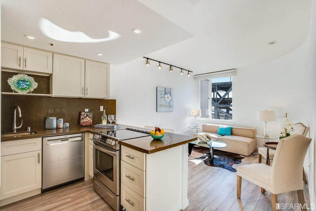 201 Harrison Street - Photo 1