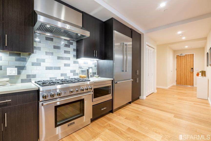 1731 Powell - Photo 1
