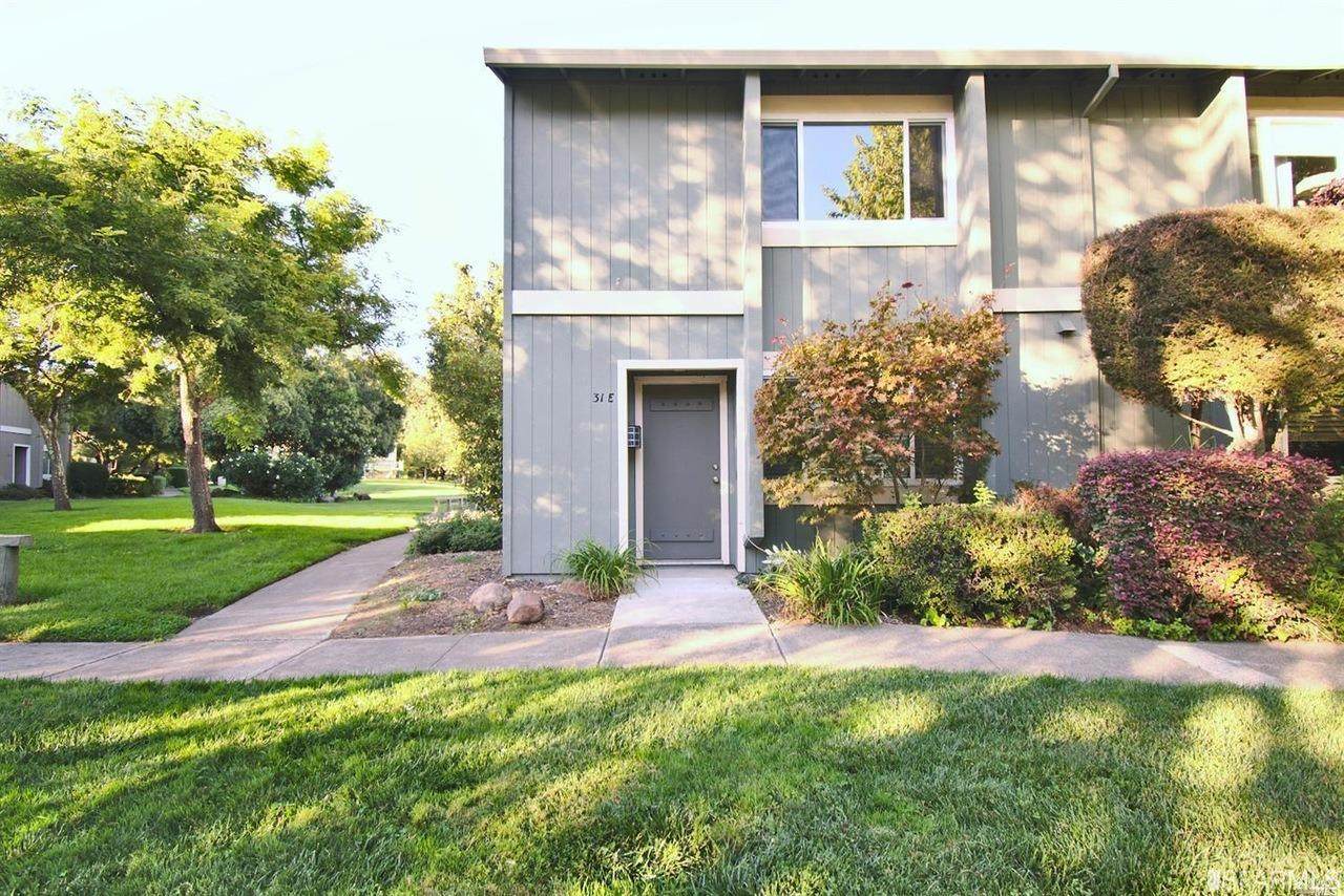 31 Oliva Drive - Photo 1