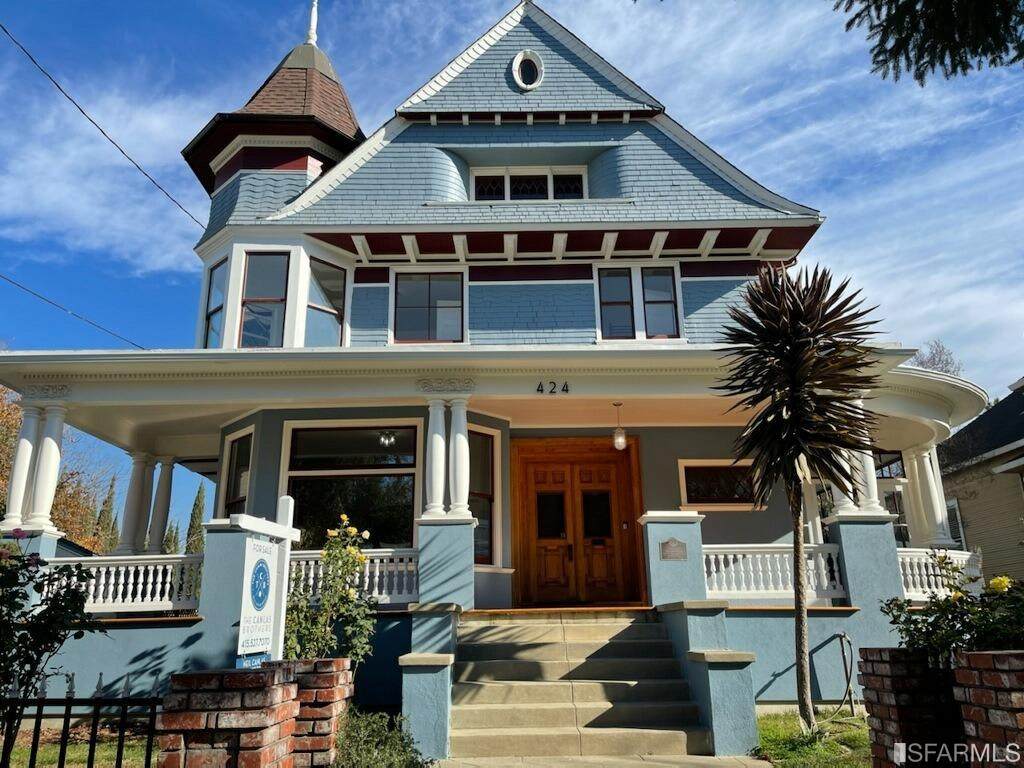 424 3rd Street - Photo 1