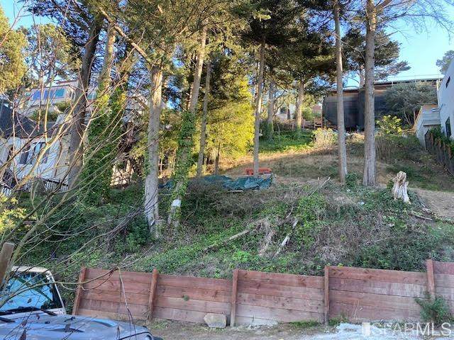 131 Edgehill Way - Photo 1