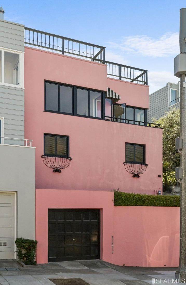 333 Lombard Street - Photo 1