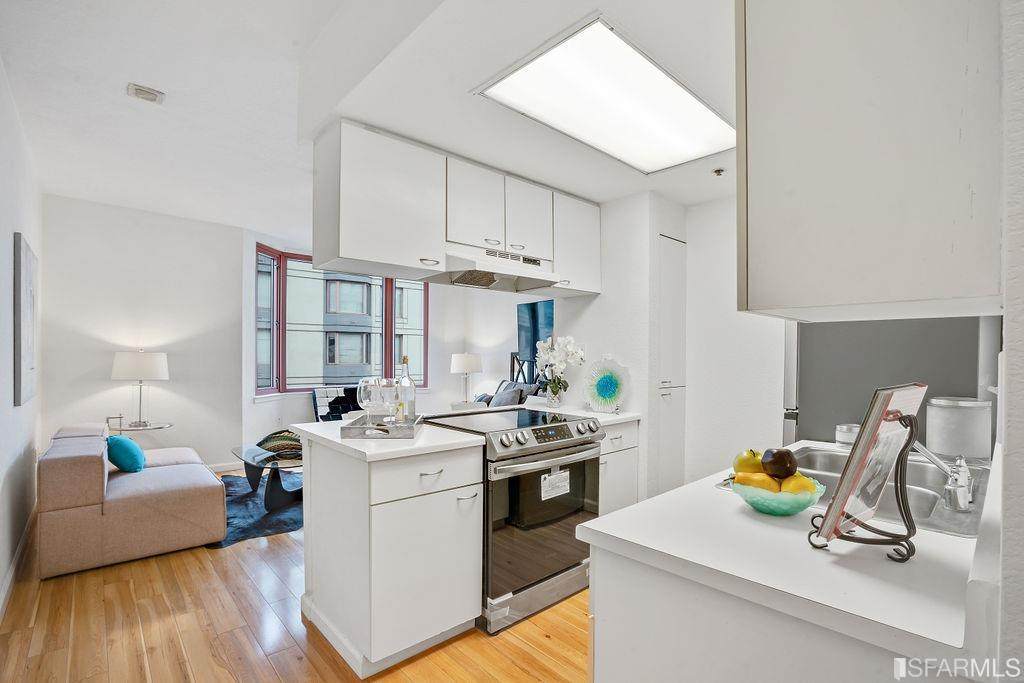 201 Harrison Street - Photo 1