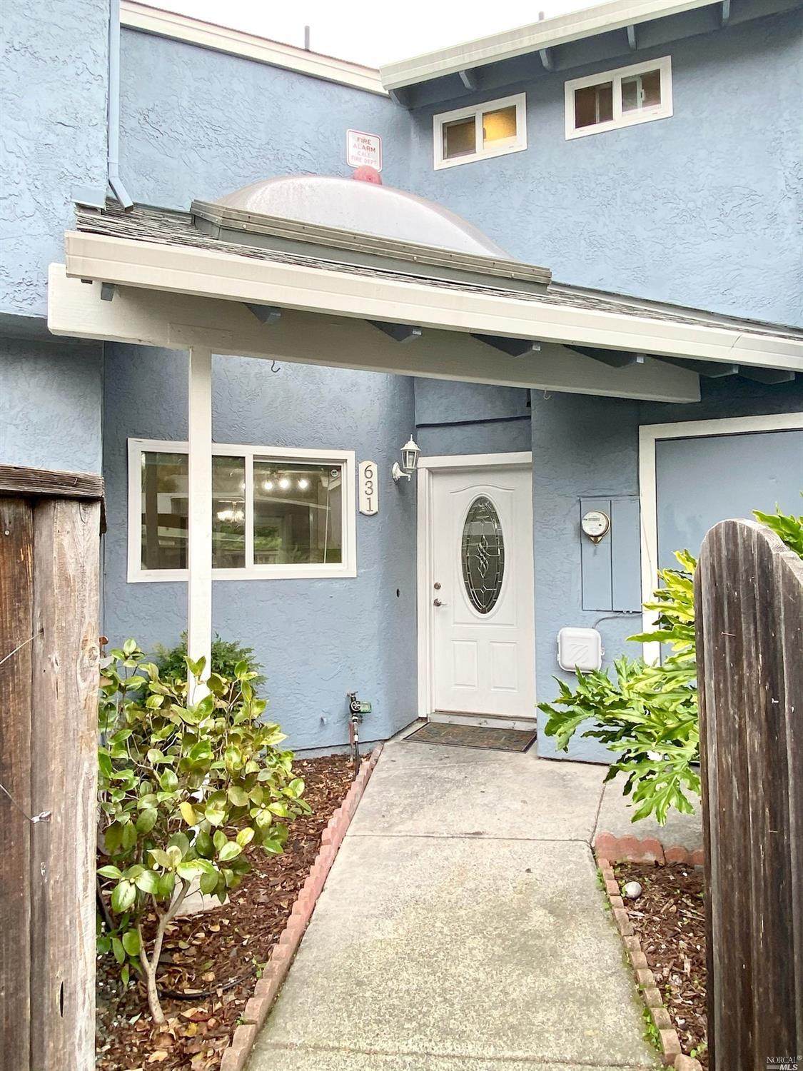 631 Racquet Club Circle - Photo 1