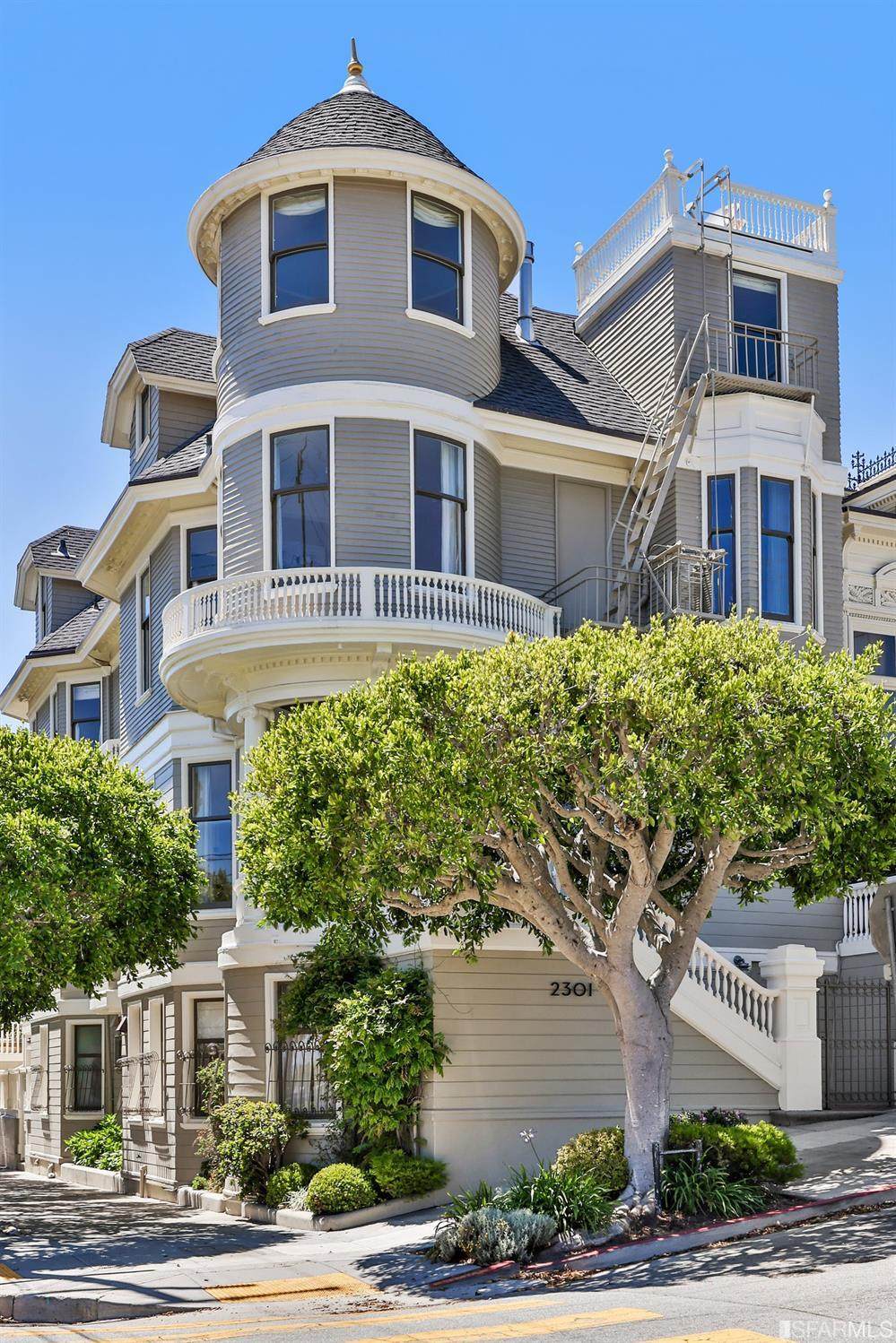 2301 Scott Street - Photo 1