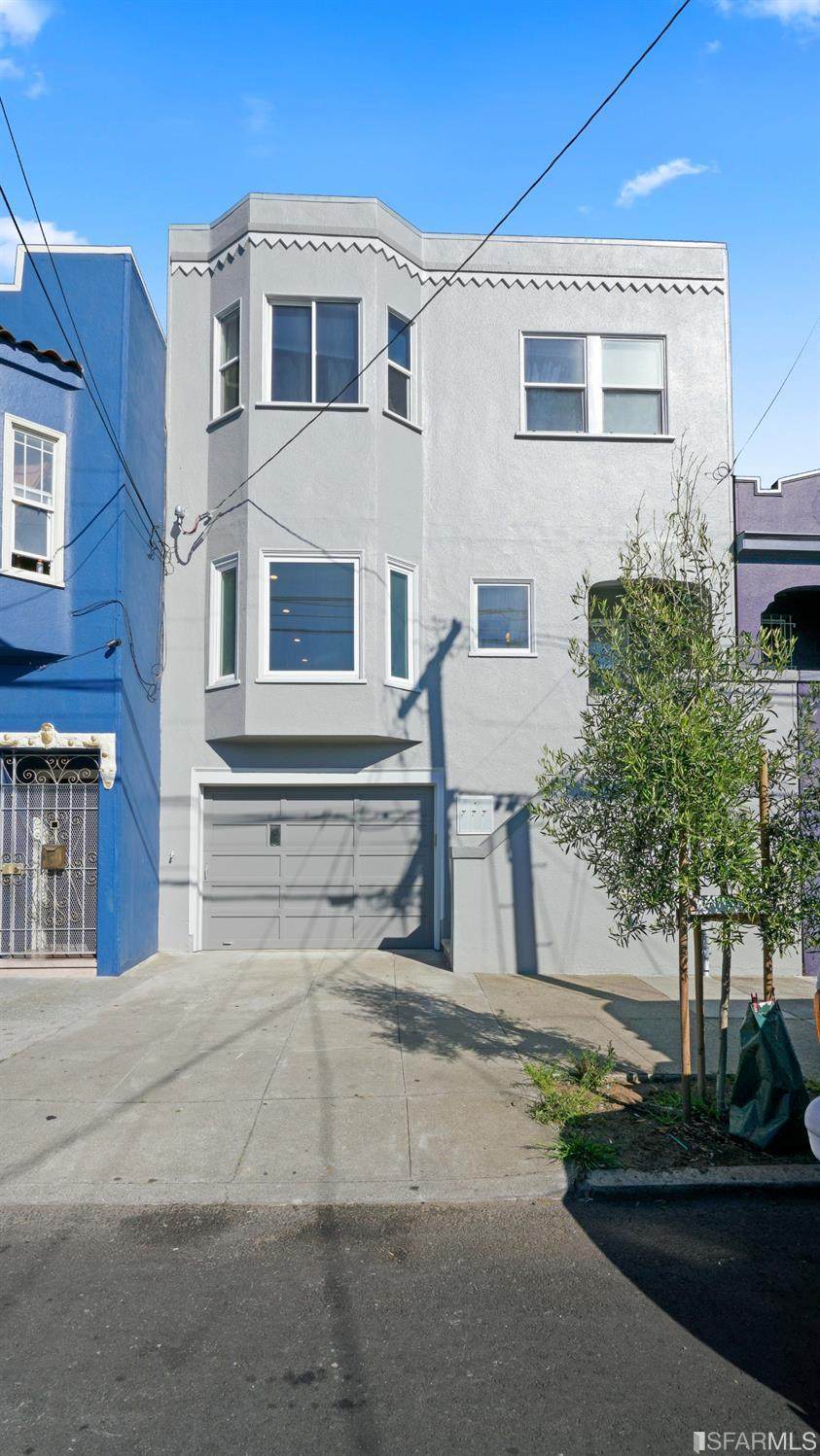 307 Paris Street - Photo 1