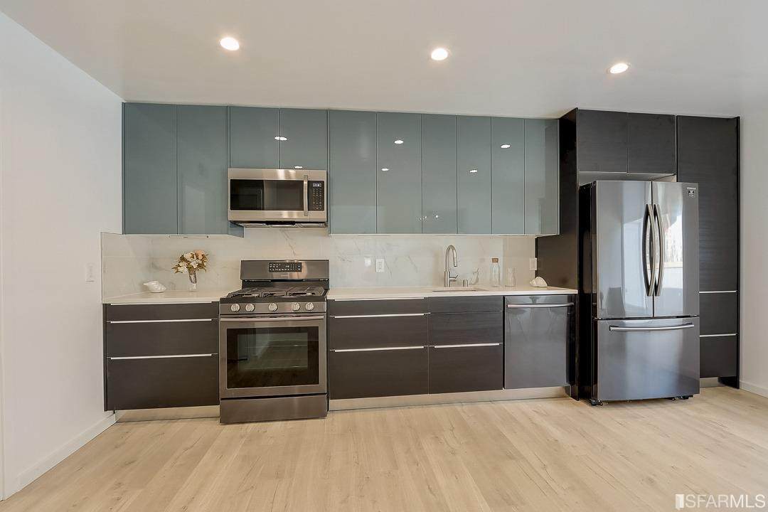 1004 Key Route Boulevard - Photo 1