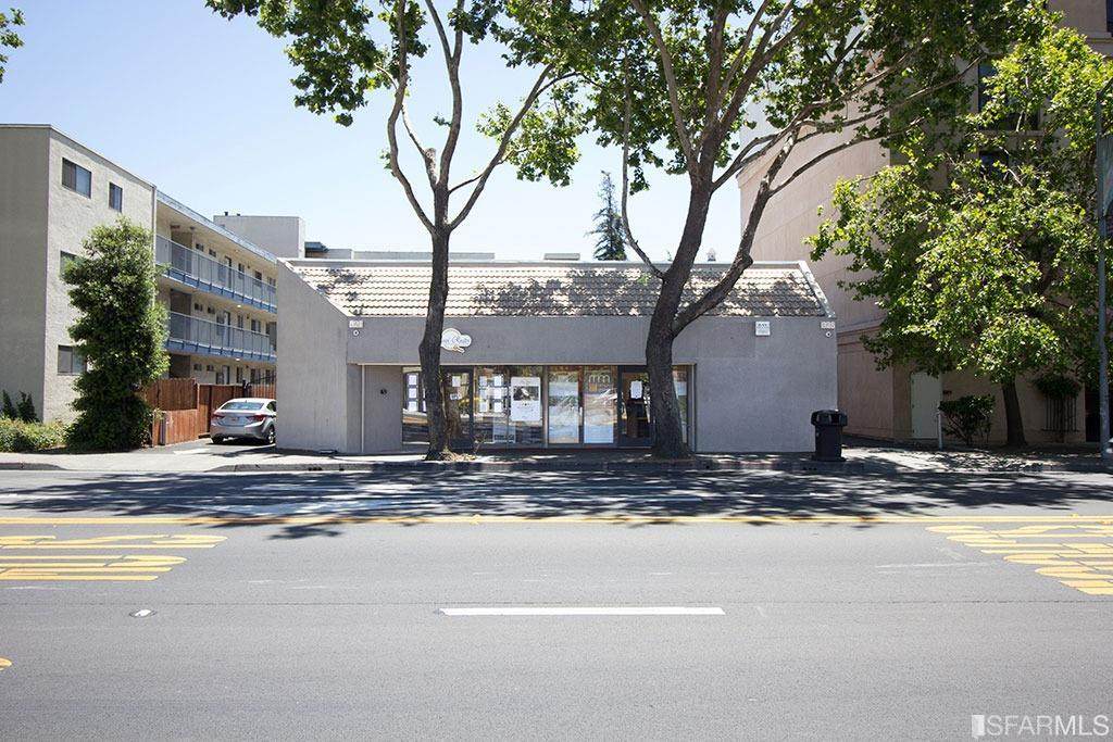 321 Davis Street - Photo 1