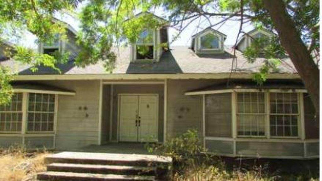 8212 Oak View Drive - Photo 1