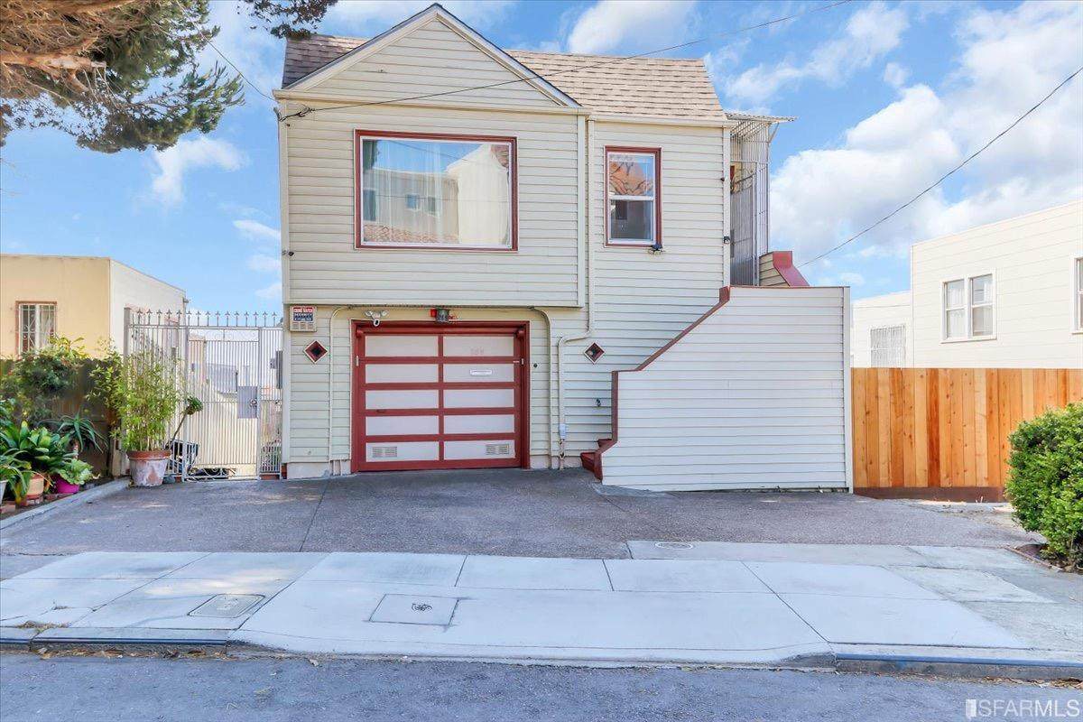 289 Hester Avenue - Photo 1