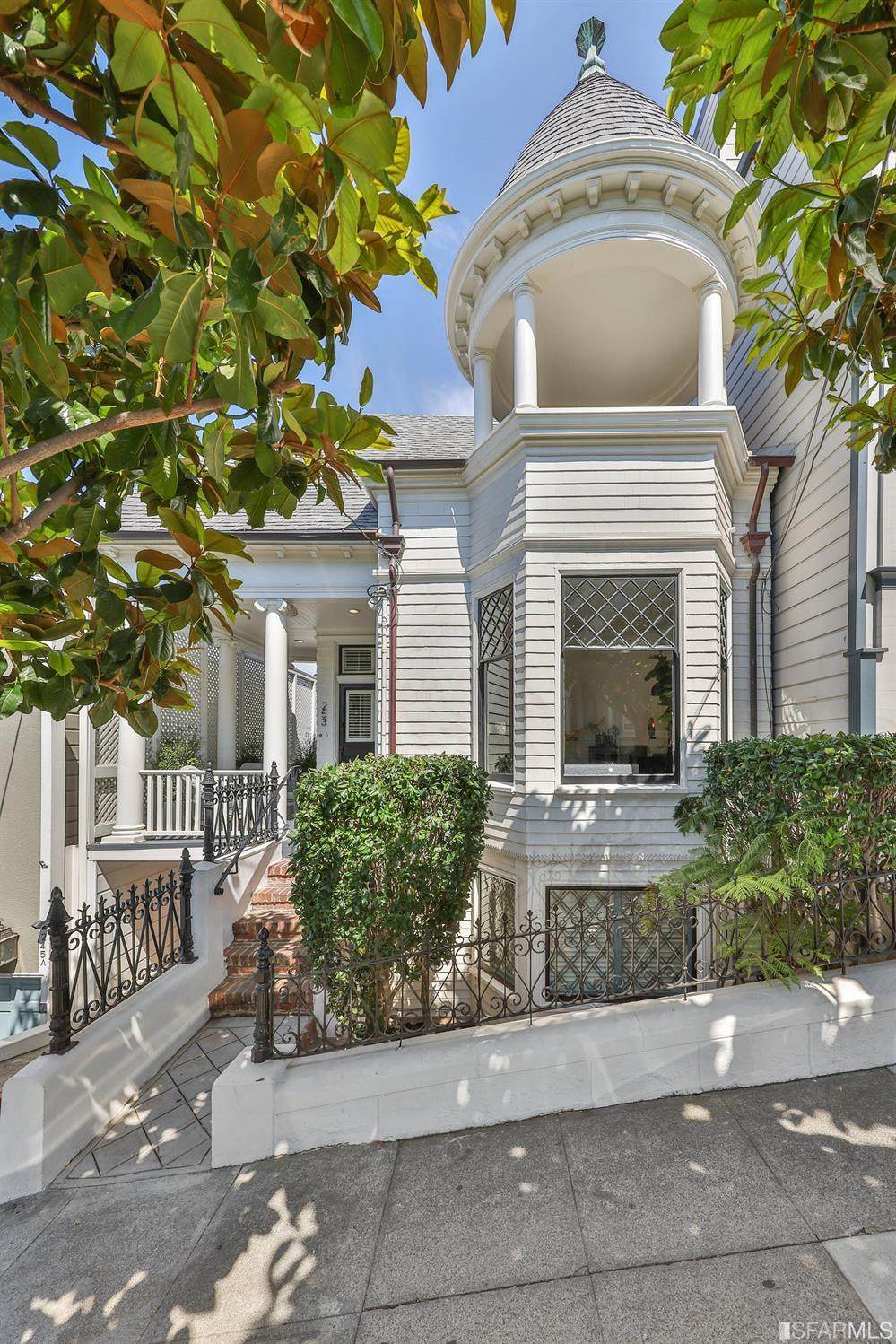 251 Collingwood Street - Photo 1