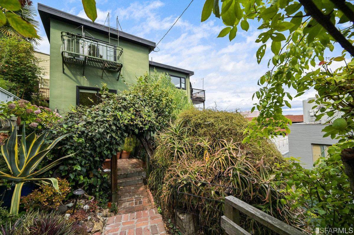 216 Filbert Street - Photo 1