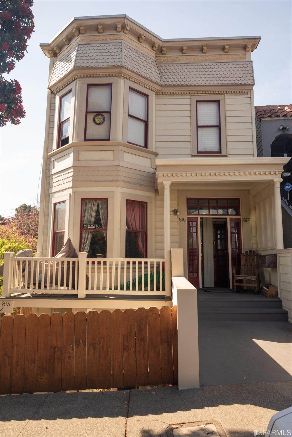 813 Chenery Street - Photo 1