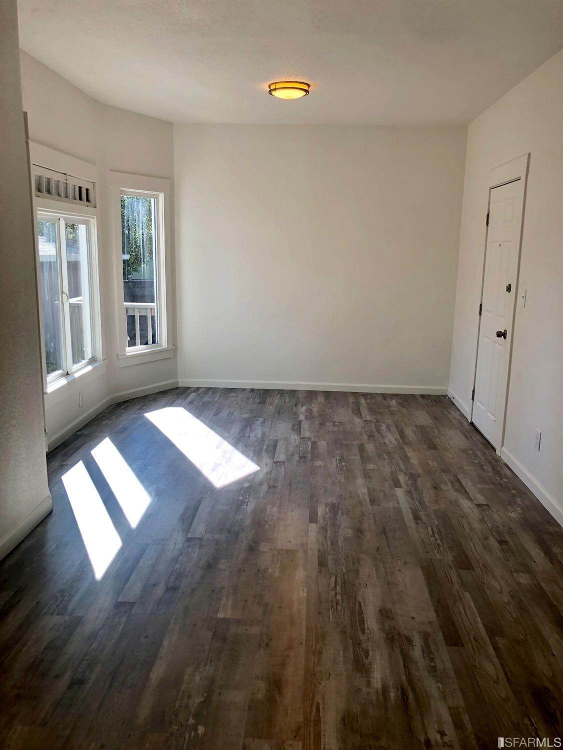 1007 Macarthur Boulevard - Photo 1