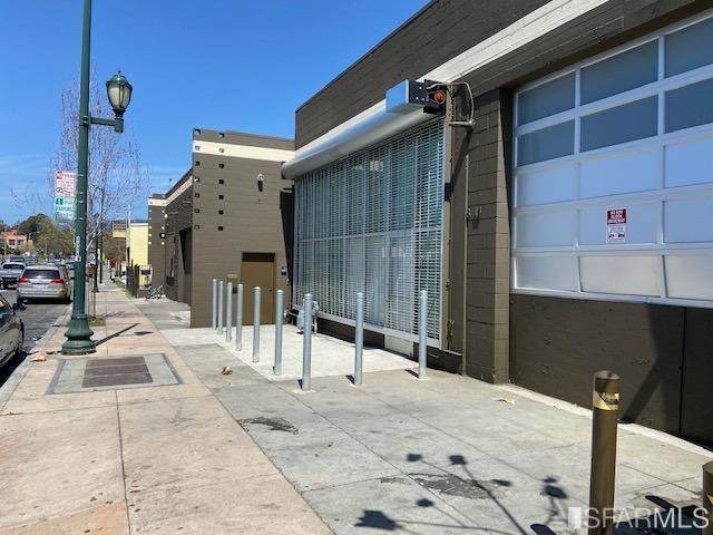 8914 Macarthur Boulevard - Photo 1