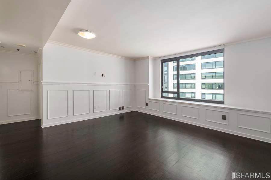 250 King Street - Photo 1