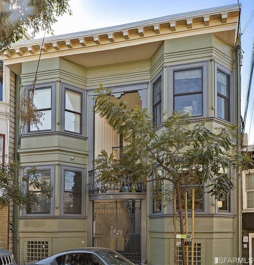 150 San Carlos Street - Photo 1