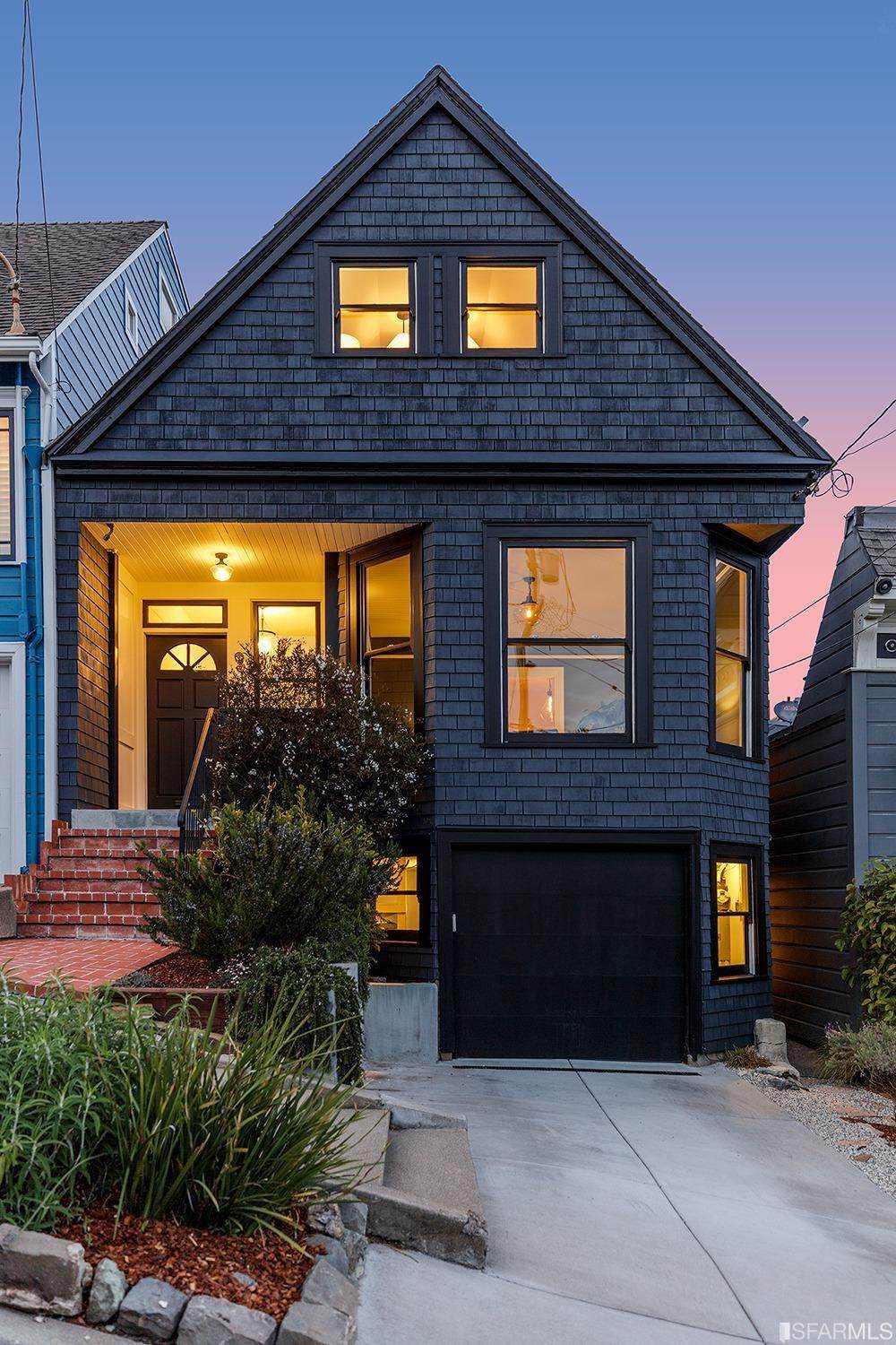 956 Elizabeth Street - Photo 1