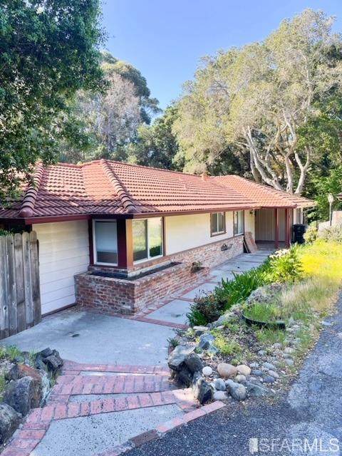 6 Spring Valley Lane - Photo 1