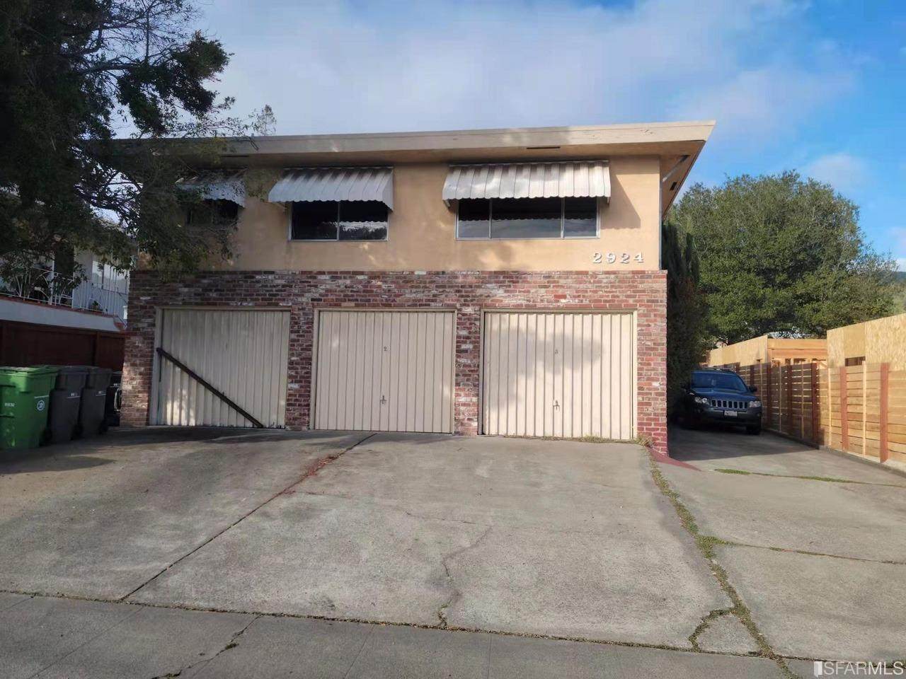 2924 Carmel Street - Photo 1