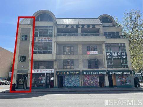 435 8th Street - Photo 1