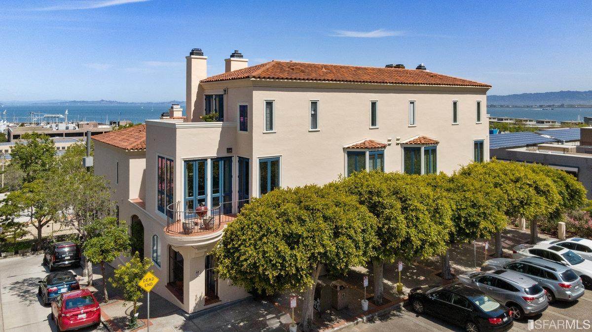 186 Francisco Street - Photo 1