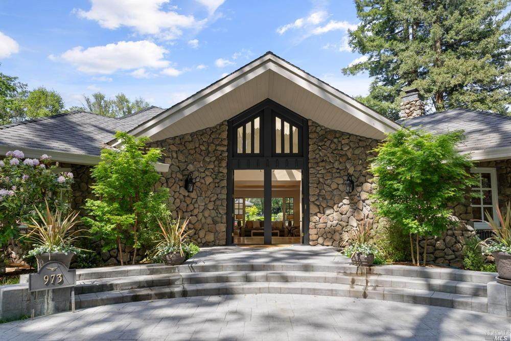 973 Country Club Lane - Photo 1