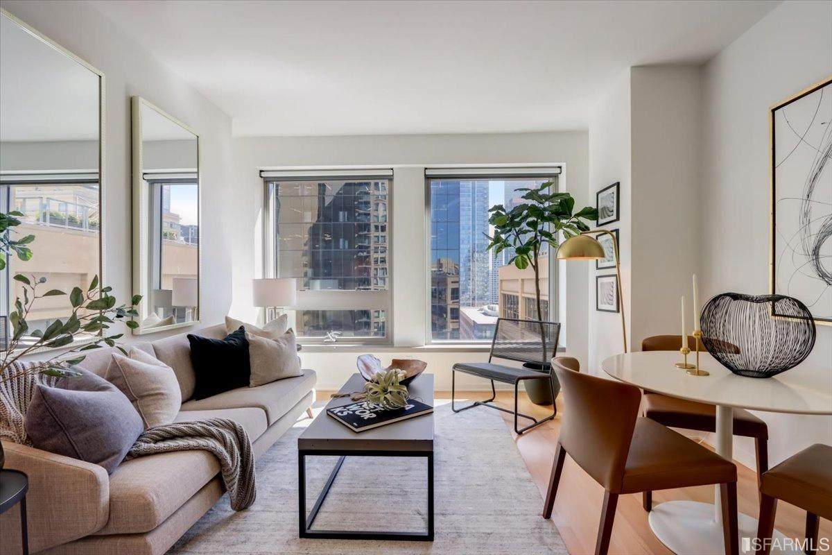 1 Hawthorne Street - Photo 1