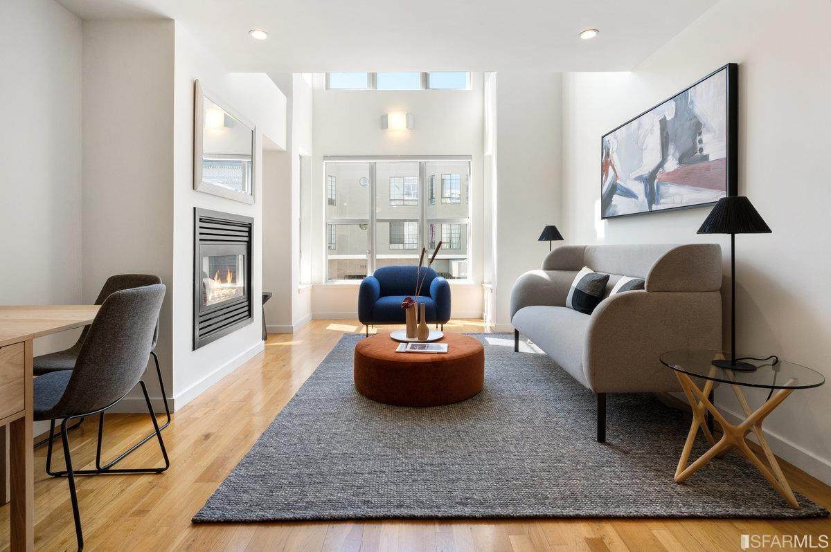1720 Clay Street - Photo 1