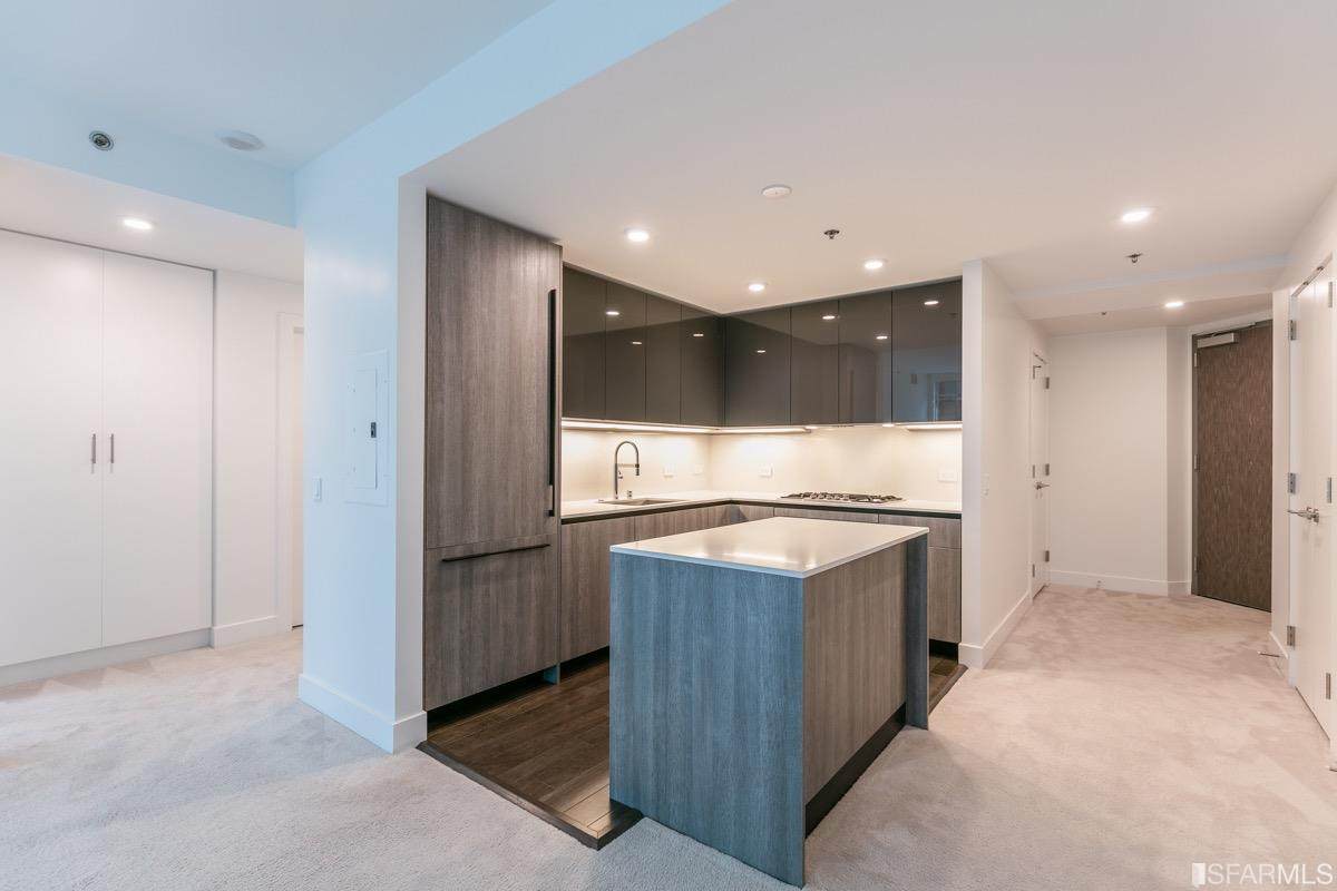 201 Folsom Street - Photo 1