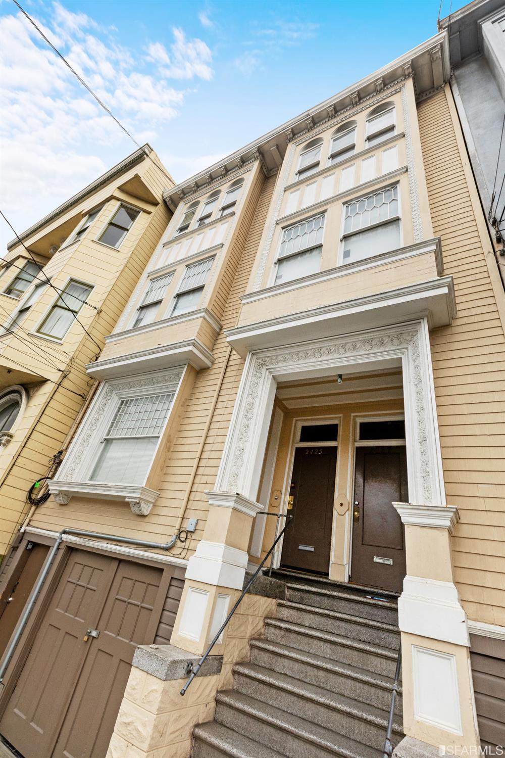 2425 Post Street - Photo 1